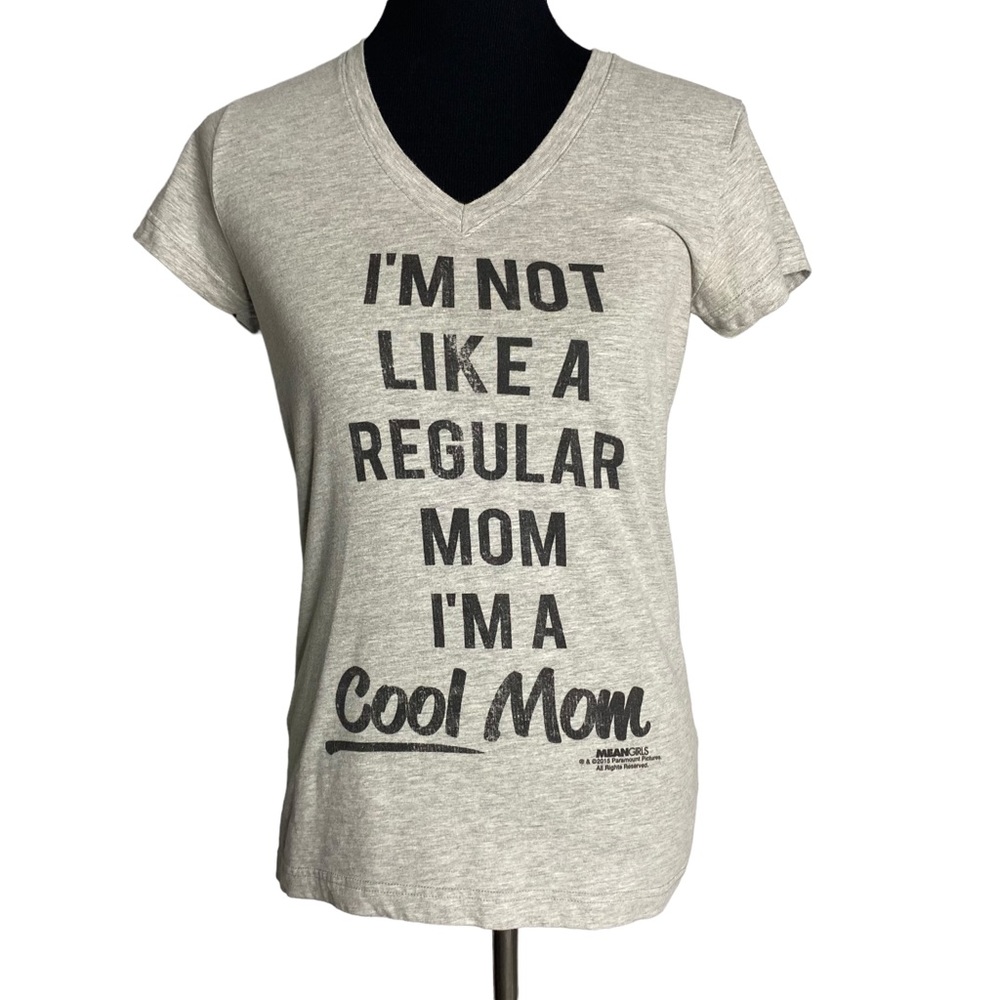 Mean Girls Cool Mom Y2K Graphic Tee Medium